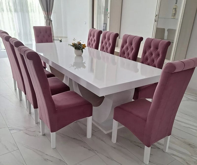 Set masă cu 10 scaune catifea roz